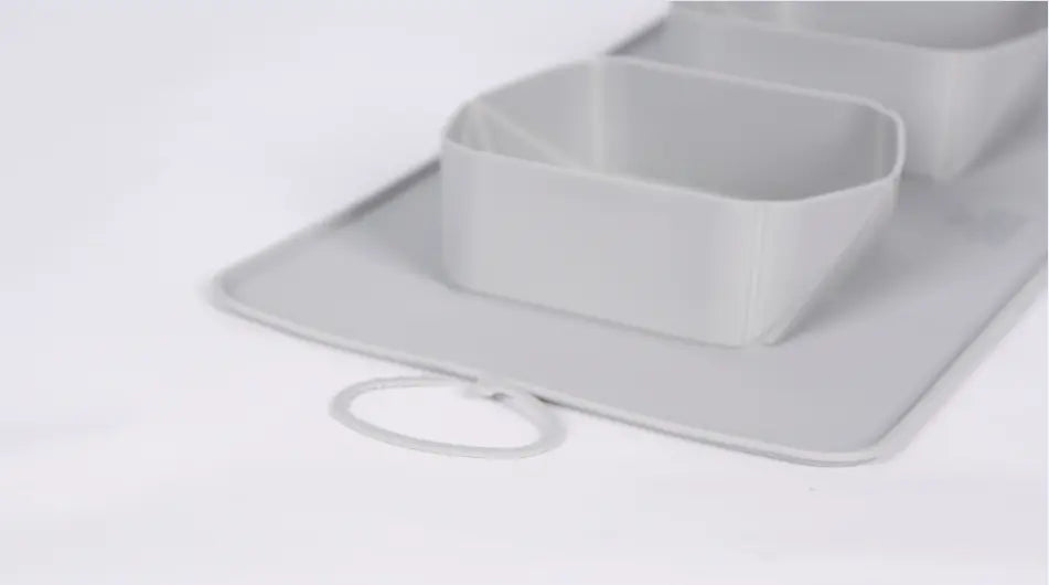 Foldable food bowl - medium size - very handy when traveling with cat or dog - 445*260*50mm